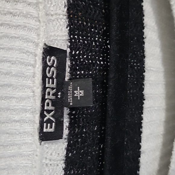 Black and gray striped sweater - Picture 2 of 6